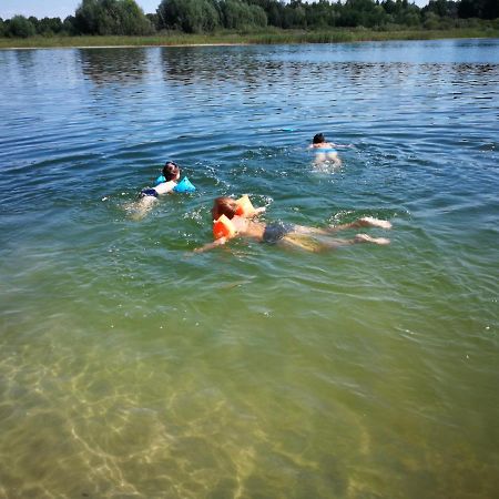 Domki Domek Na Jeziorem Wilczynskim Budzislawskim , Las, Osobno Ogrodzony 2-6 Osob- Klimatyzacja, Ogrzewanie, 62-550 Zygmuntowo Gm Wilczyn Buitenkant foto