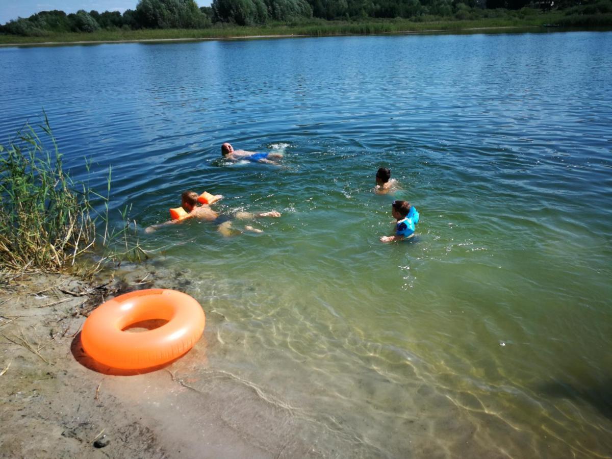Domki Domek Na Jeziorem Wilczynskim Budzislawskim , Las, Osobno Ogrodzony 2-6 Osob- Klimatyzacja, Ogrzewanie, 62-550 Zygmuntowo Gm Wilczyn Buitenkant foto