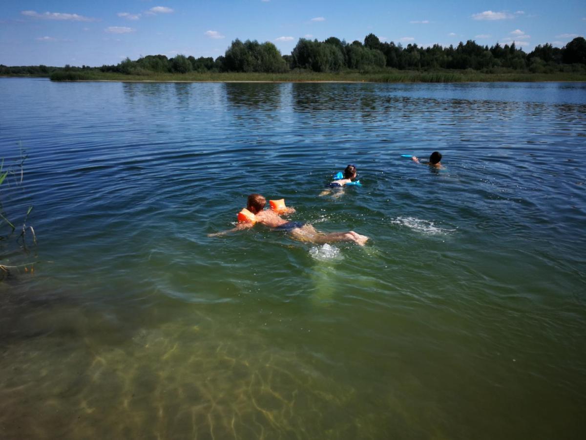Domki Domek Na Jeziorem Wilczynskim Budzislawskim , Las, Osobno Ogrodzony 2-6 Osob- Klimatyzacja, Ogrzewanie, 62-550 Zygmuntowo Gm Wilczyn Buitenkant foto